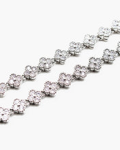 Load image into Gallery viewer, Flower Shape CZ Stone Necklace
