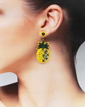 Load image into Gallery viewer, Pineapple Beaded Earrings
