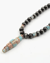 Load image into Gallery viewer, Navajo Pearl Necklace with Square Stones

