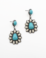 Load image into Gallery viewer, Boho Blossom Earrings
