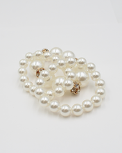 Load image into Gallery viewer, Royal Pearl Bracelet Set
