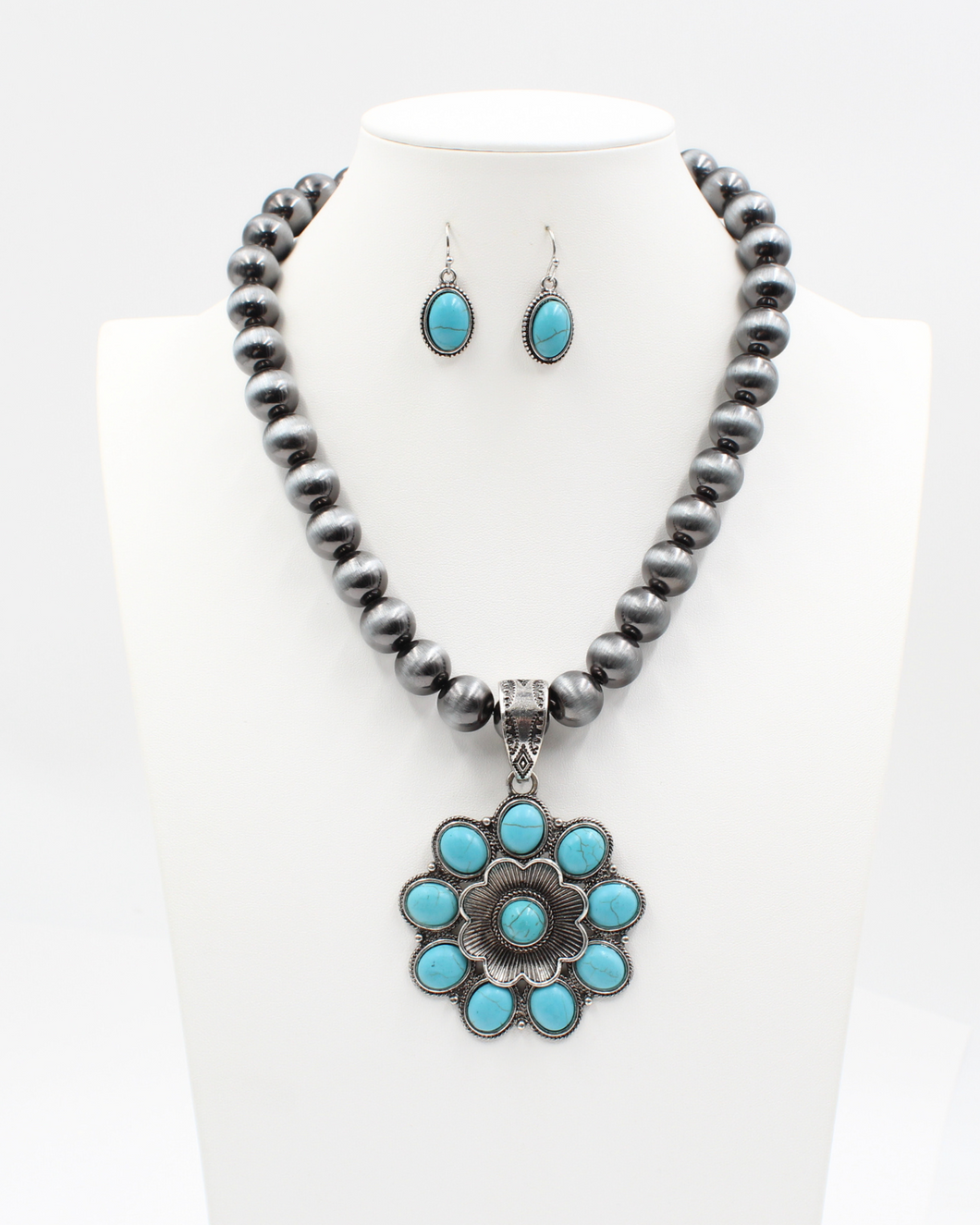 Rustic Bloom Necklace and Earrings Set