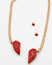 Load image into Gallery viewer, Magnetic Heart Red Necklace
