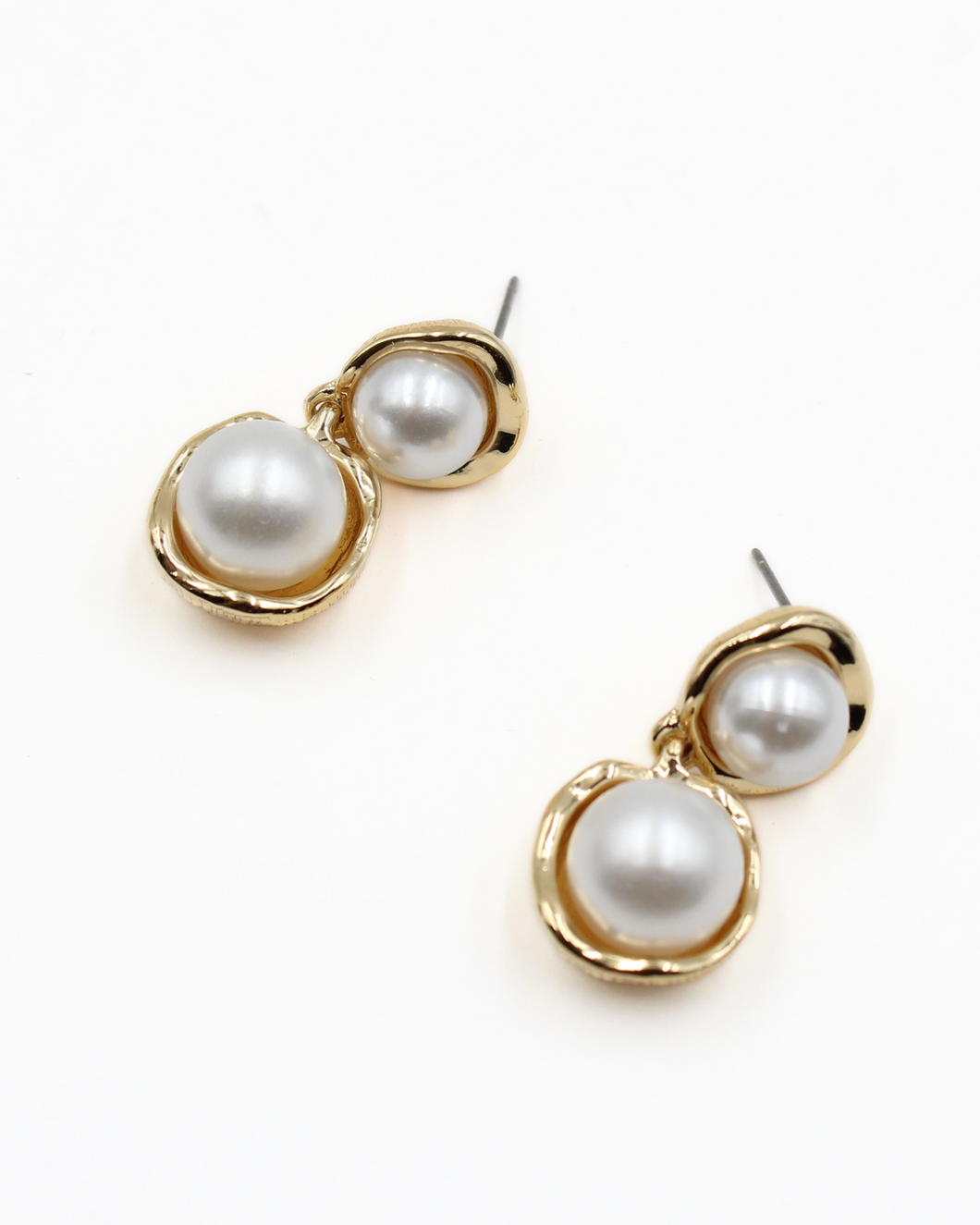 Hey Pearl Earrings