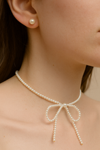 Load image into Gallery viewer, Pearl Bow Necklace Set
