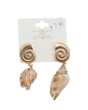 Load image into Gallery viewer, Shell Earrings
