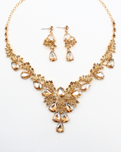 Load image into Gallery viewer, Gold Rhinestone Set
