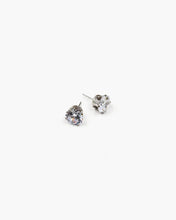 Load image into Gallery viewer, 2.75 CT Classic Brilliant Cut CZ Earrings
