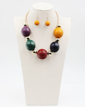 Load image into Gallery viewer, Large Wooden Ball Collar Necklace Set

