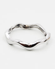 Load image into Gallery viewer, Smooth Metal Bangle Bracelet
