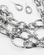 Load image into Gallery viewer, Sparkling Stone Link Chain Necklace Set
