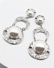 Load image into Gallery viewer, Faux Pearl Drop Earrings
