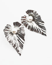 Load image into Gallery viewer, Leaf Earrings with Faux Pearl Center
