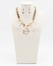 Load image into Gallery viewer, Lucite Flower Statement Necklace Set

