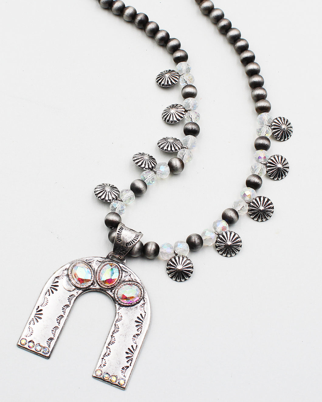 Navajo Pearl Beaded Necklace with Horseshoe Pendant