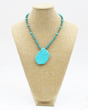 Load image into Gallery viewer, Turquoise Stone Pendant Necklace
