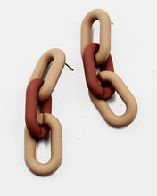 Load image into Gallery viewer, Matt Resin Chain Link Dangle Earrings
