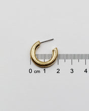 Load image into Gallery viewer, 20mm Matt Metal Hoop Earrings
