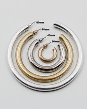Load image into Gallery viewer, 80mm Shiny Metal Hoop Earrings
