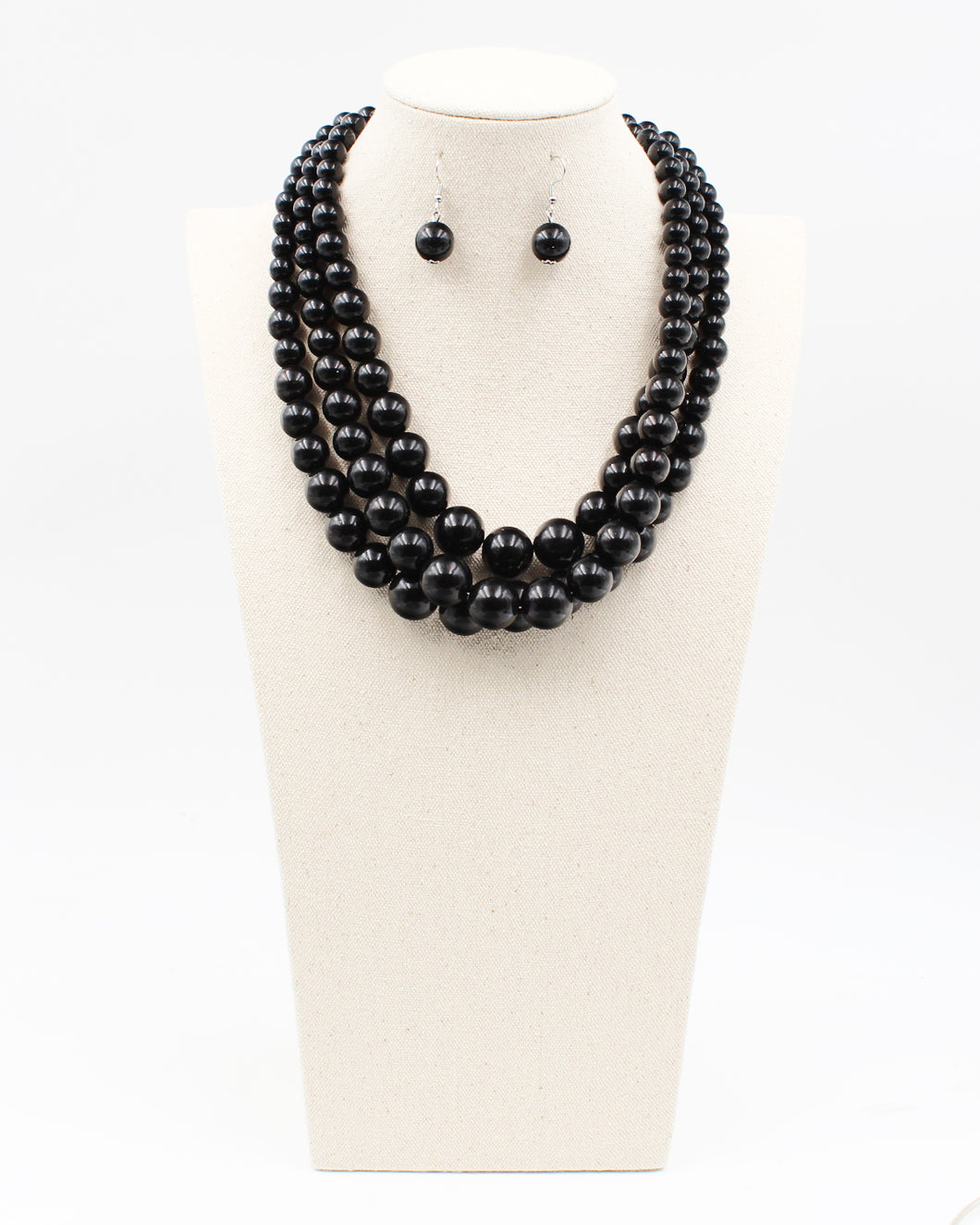 Triple Graduated Size Pearl Necklace Set